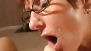 Alina Lopez prefere a buceta da amiga. vídeos pornô mulher casada traindo o marido