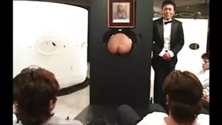 A Stripper ver vídeo pornô caseiro grátis Anne Amari fode um cliente no piloto automático.