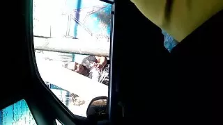 Saímos da cidade para foder no carro. comendo a sogra videos caseiros