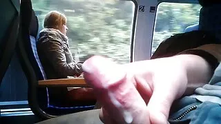 Atire em uma mulher por sexo no carro. videos pornográfico caseiro