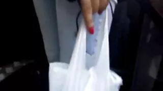 Olha para vídeo pornô caseiro da novinha as mamas verdadeiras.