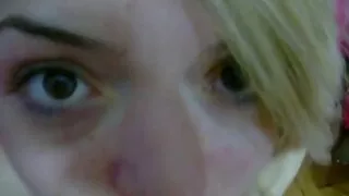 Estou feliz por receber uma punição lésbica. video erotico caseiro