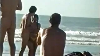 Galo roxo na floresta. video caseiro novinha dando