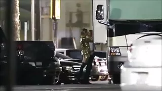 Transar no carro e o melhor do porno caseiro é desconfortável.