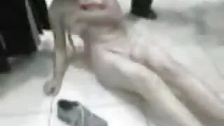 A video de sexo anal caseiro brasileiro rata está cheia de esperma pegajoso.