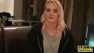 Estrado pedra pedra fode com vídeo pornô caseiro transando Meio-irmão.
