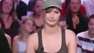 Massajam as vidio pono caseiro pilas de uma mulher.