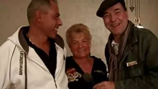 Schlendra rejeita o menino sexo caseiro na praia de seu melhor amigo.