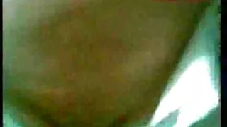 Um videos orno caseiro amante da República Checa cria uma rapariga para foder.
