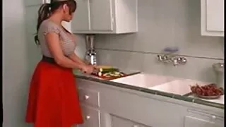 Pussy ajuda o vídeo pornô brasileiro caseiro agente imobiliário Kenzie Madison a vender imóveis.