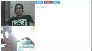 Ela faz sexo com um jovem videos de sexo caseiro com negras padrasto.