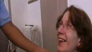 Ela tem um orgasmo de sexo com vídeo de pornô caseiro brasileiro Negritos.