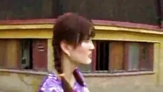 Preto coça videos pornor caseiro fode turistas em albergue.