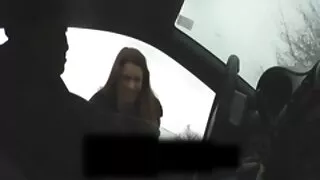 A eu quero vídeo pornô caseiro ruiva Kiara Lord é fodida por um taxista.