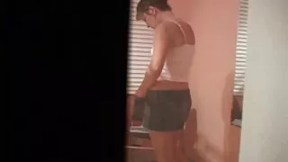 Loren video caseiro gratis Sun se masturba para irritar todos os inimigos.